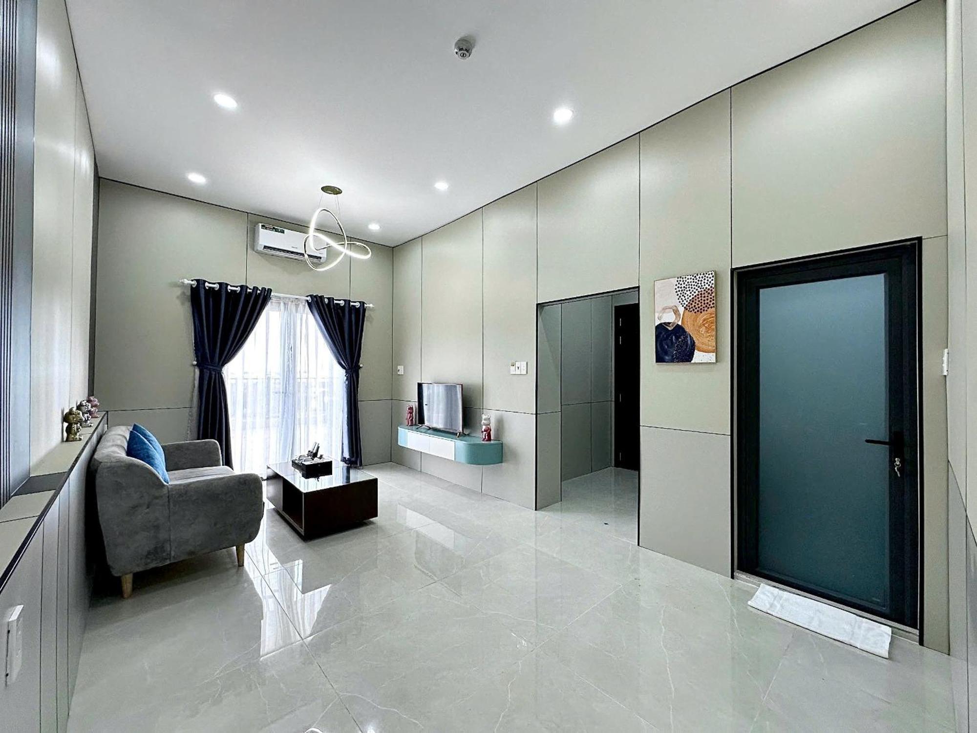 Golden Sun 5 Hotel